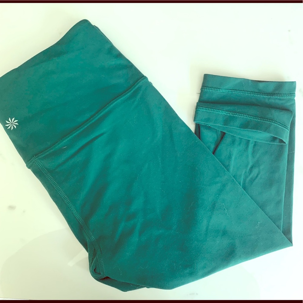 Athleta Elation Crop in Power Vita